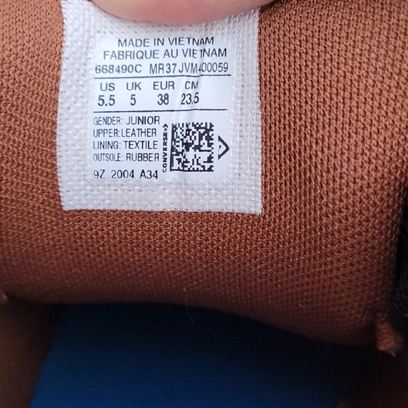 Converse tan leather 5.5 junior slip on 7.5 womens - Picture 6 of 12